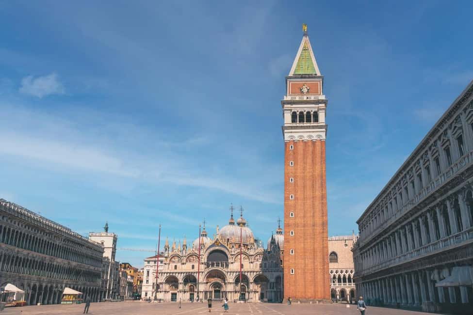 Venice: St. Mark's, Doges Palace, Rialto, and Gondola Tour - The lunch break in St Mark’s Square: use the hour well