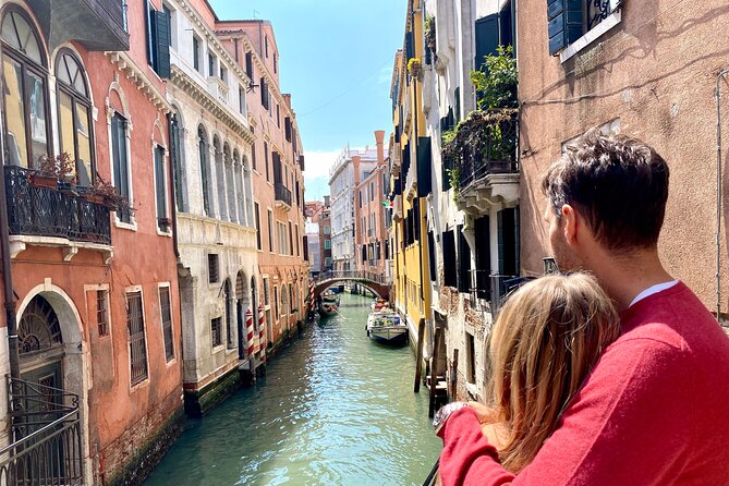 Venice Street Food Tour with Local Guide with Local Food Market Visit - Cheese, Cakes, and Buranelli Biscuits You Might Miss