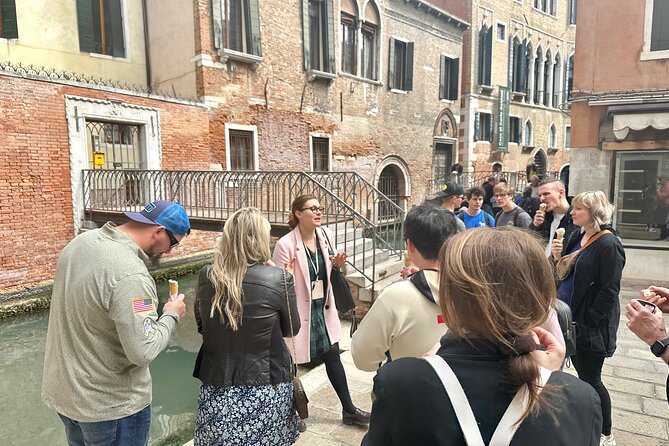 Venice Street Food Tour with Local Guide with Local Food Market Visit - Pace, Comfort, and the Bathroom Reality Check