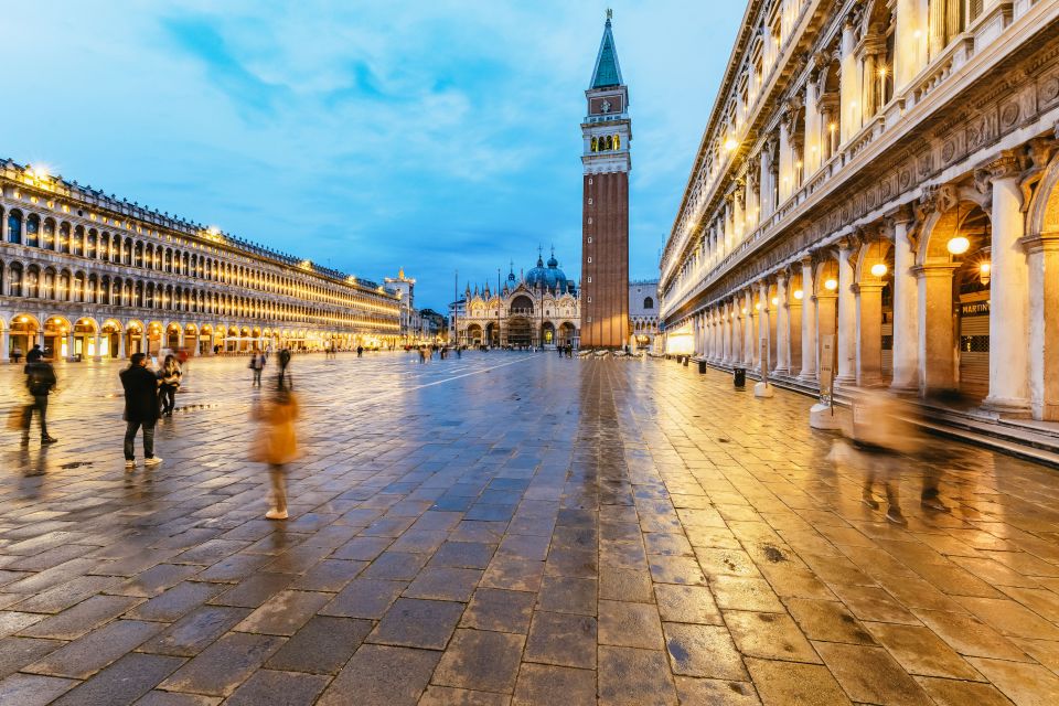 Venice: The Ghost & Legends Walking Tour - Castello After Dark: Doges, Noble Intrigue, and the Feeling of Old Secrets