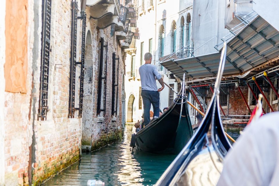 Venice: Traditional Shared Gondola Ride - How Long Is the Ride Really? 30 Minutes On Paper, Conditions Off the Clock