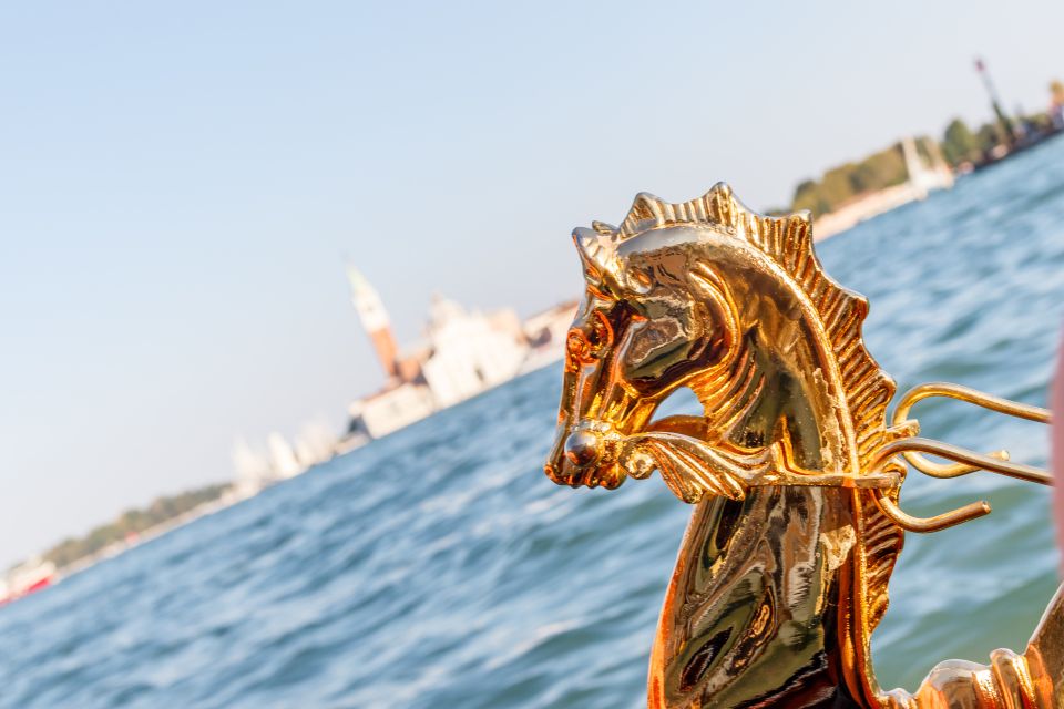Venice: Traditional Shared Gondola Ride - Weather and Rain: The Gondola Runs When It Can