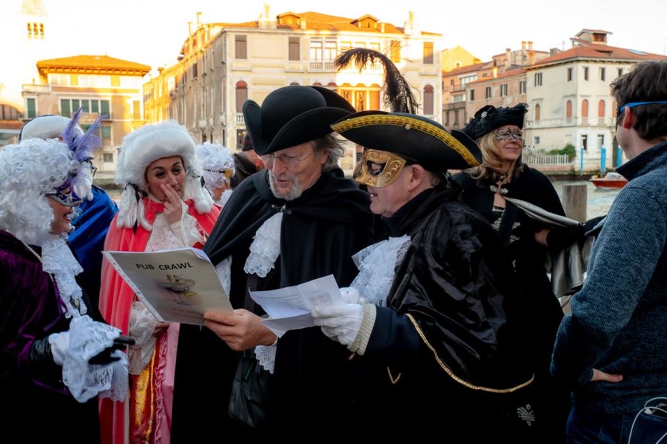 Venice: Venetian Style Carnival Pub Crawl - Who this tour is best for
