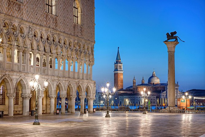 Walking Tour of Venice with Mini Cruise - A Fast Venice Orientation Walk (with a water moment)