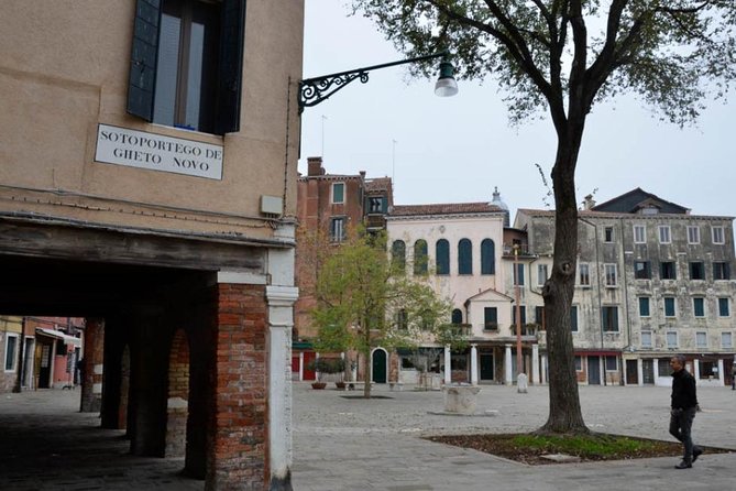 Walking Tour of Venice with Mini Cruise - Piazza San Marco: the heart of the city, plus a timing reality check
